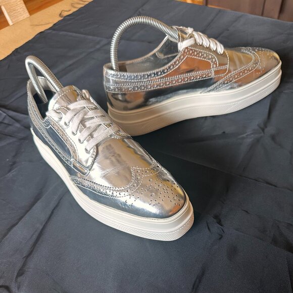 PRADA Silver Patent Leather Oxfords Baroques 8, 38 streetwear designer luxury - Picture 1 of 16